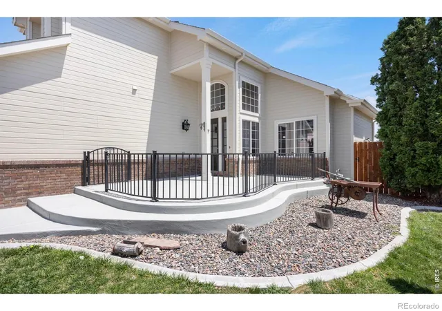 Photo 3 of Single family home for sale at 312 Mountain View Ave, Fort Lupton, CO 80621 | MLS# IR1064997 | Listing updated on 2026-09-23