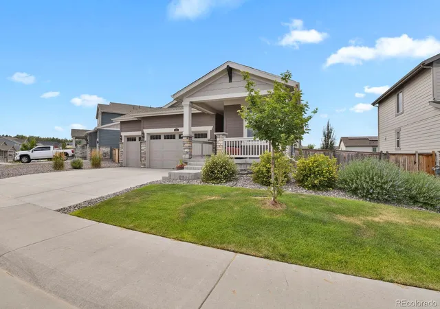 3rd image of 991 Horsetail Loop, Elizabeth, CO 80107 | MLS# 6447347