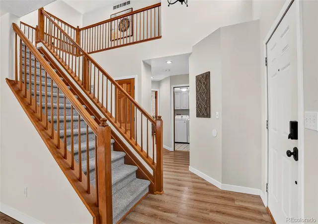 Photo 3 of Single family home for sale at 9234 W Hinsdale Pl, Littleton, CO 80128 | MLS# 1572530 | Listing updated on 2026-09-29