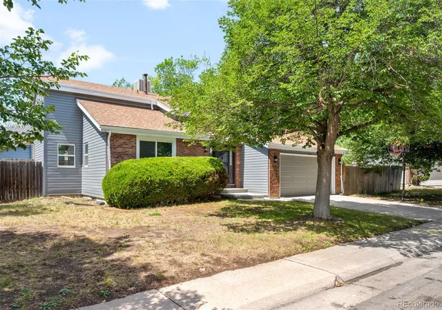 Photo 2 of Single family home for sale at 3595 S Richfield Way, Aurora, CO 80013 | MLS# 5925023 | Listing updated on 2026-09-03