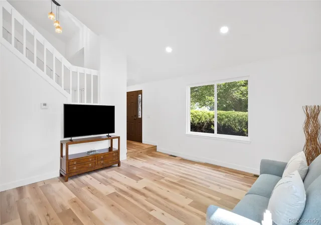 Photo 4 of Single family home for sale at 3595 S Richfield Way, Aurora, CO 80013 | MLS# 5925023 | Listing updated on 2026-09-03