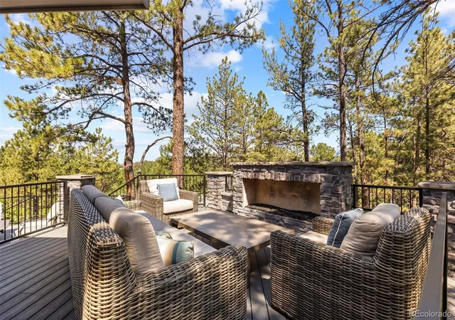Photo 4 of Single family home for sale at 347 Silver Cloud Pl, Castle Rock, CO 80108 | MLS# 2198387 | Listing updated on 2026-09-17