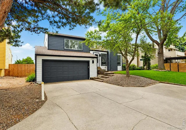 3rd image of 1428 Glenda Ct, Loveland, CO 80537 | MLS# IR1065011