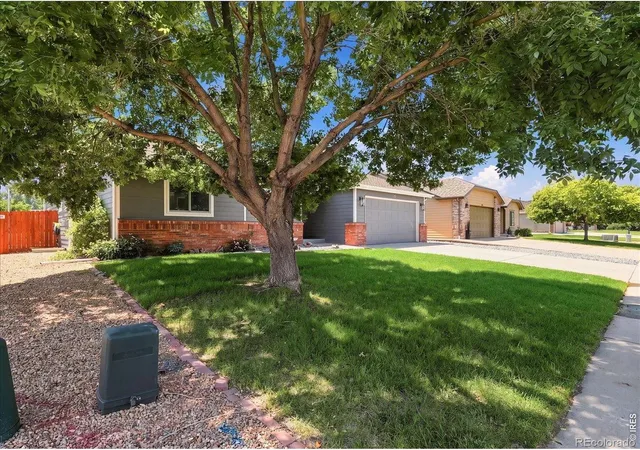 Photo 4 of Single family home for sale at 96 W Forest St, Milliken, CO 80543 | MLS# IR1065033 | Listing updated on 2026-08-27