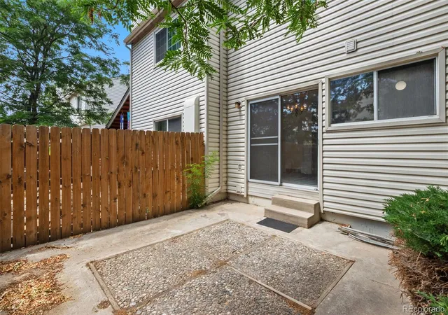 Photo 13 of Townhouse for sale at 4231 S Mobile Cir #B, Aurora, CO 80013 | MLS# 2270387 | Listing updated on 2026-08-28