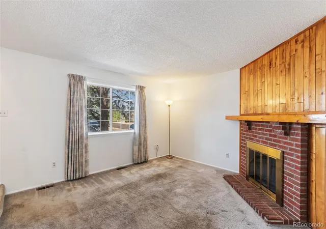 Photo 2 of Townhouse for sale at 4231 S Mobile Cir #B, Aurora, CO 80013 | MLS# 2270387 | Listing updated on 2026-08-28