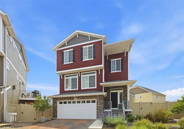 Photo 4 of Single family home for sale at 4003 N Quatar Ct, Aurora, CO 80019 | MLS# 2869753 | Listing updated on 2026-09-08