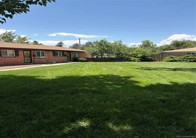 2nd image of 1129 Dallas St, Aurora, CO 80010 | MLS# 6264875