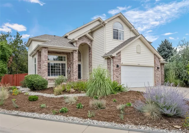 Photo 1 of Single family home for sale at 320 Driftwood Cir, Lafayette, CO 80026 | MLS# 9888819 | Listing updated on 2026-08-12