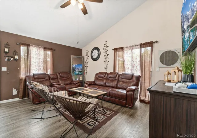 Photo 4 of Townhouse for sale at 18983 E 16th Place, Aurora, CO 80011 | MLS# 9960742 | Listing updated on 2026-08-31