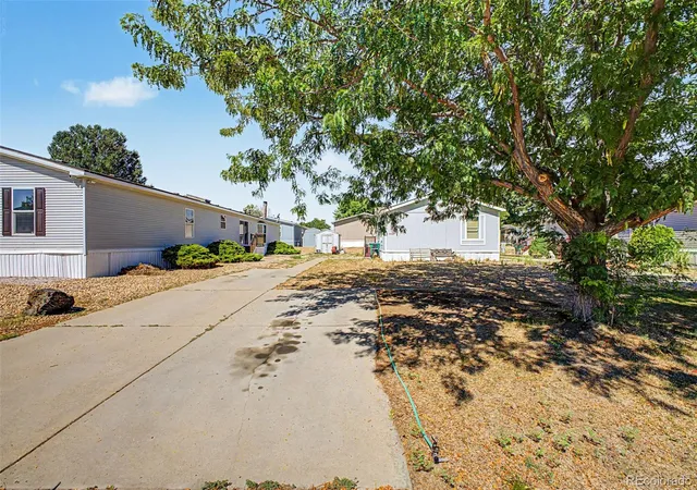 Photo 3 of Manufactured home for sale at 10545 Bald Eagle Cir, Firestone, CO 80504 | MLS# 7476165 | Listing updated on 2026-07-29