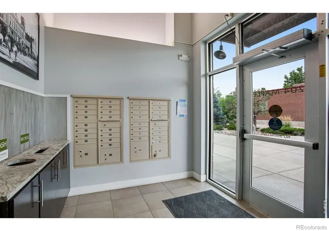 Listing Photo 2 - Condo for sale in building located at 204 Maple St, Fort Collins, CO 80521 - Unit #305