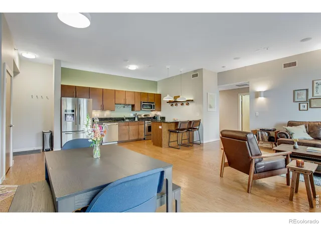 4th image of 204 Maple St #305, Fort Collins, CO 80521 | MLS# IR1065060