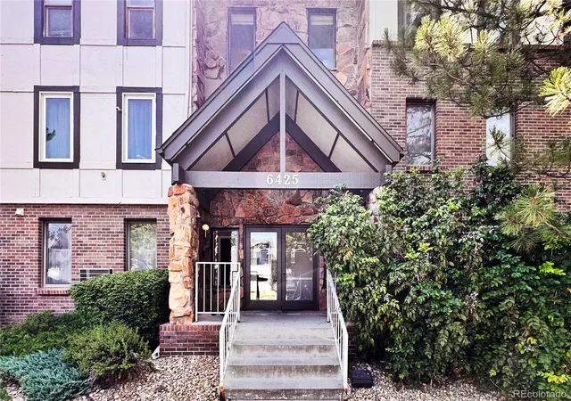 1st image of 6425 S Dayton St #102, Englewood, CO 80111 | MLS# 1617822