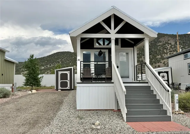 Photo 3 of Manufactured home for sale at 6507 County Rd 102, Salida, CO 81201 | MLS# 2299766 | Listing updated on 2026-10-10