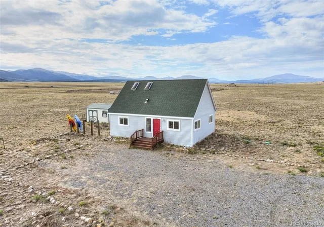 Photo 5 of Single family home for sale at 137 Western Bee Ln, Fairplay, CO 80440 | MLS# 7872663 | Listing updated on 2026-08-29