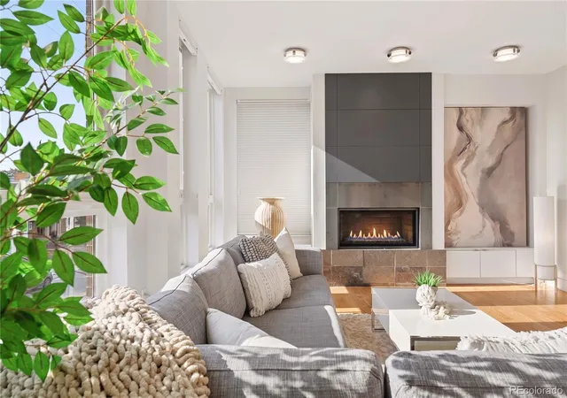 Listing Photo 4 - Condo for sale in building located at 3434 Tejon St, Denver, CO 80211 - Unit #201