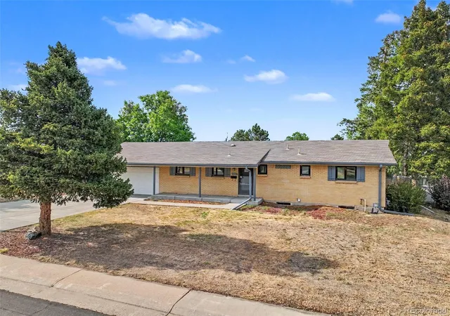 Photo 3 of Sale Pending at 661 E Fremont Ave, Centennial, CO 80122 | MLS# 8830710 | Listing updated on 2026-08-20