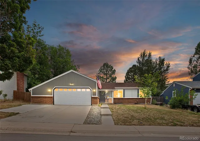 Photo 1 of Single family home for sale at 4582 S Fraser Way, Aurora, CO 80015 | MLS# 4981198 | Listing updated on 2026-09-30