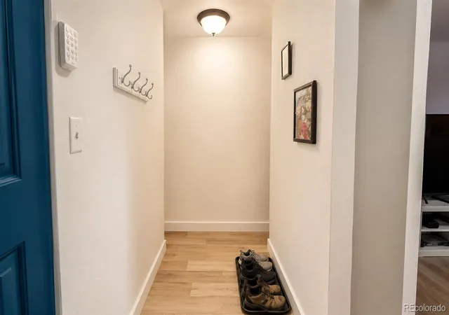 1st image of 2325 S Linden Ct #300, Denver, CO 80222 | MLS# 1709383
