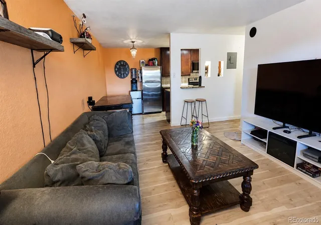 5th image of 2325 S Linden Ct #300, Denver, CO 80222 | MLS# 1709383