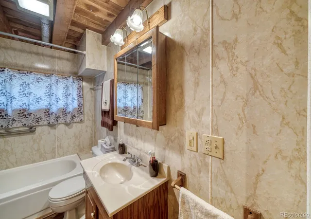Photo 3 of Single family home for sale at 801 Crystal Fls Dr, Westcliffe, CO 81252 | MLS# 7633113 | Listing updated on 2026-08-17