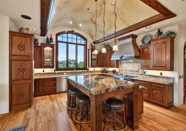 Photo 3 of Mansion for sale at 1125 Northwood Ct, Castle Rock, CO 80108 | MLS# 2104696 | Listing updated on 2026-08-14