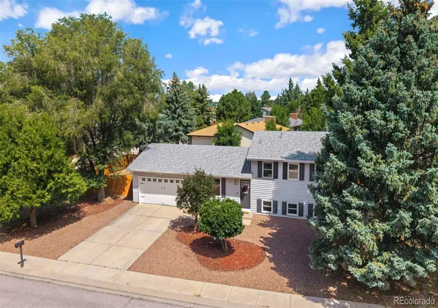 Photo 3 of Single family home for sale at 6340 Okeechobee Pl, Colorado Springs, CO 80915 | MLS# 6867672 | Listing updated on 2026-08-02