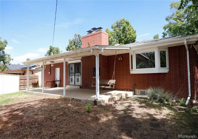 Photo 3 of Single family home for sale at 1011 Jamaica St, Aurora, CO 80010 | MLS# 5392418 | Listing updated on 2026-09-08