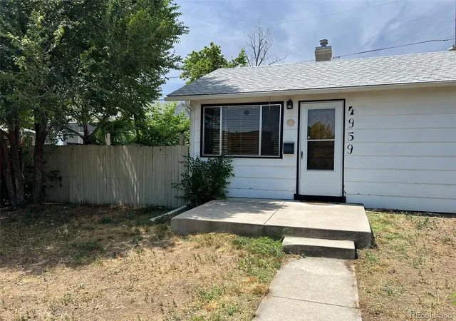2nd image of 4959 Beach Ct, Denver, CO 80221 | MLS# 4426202