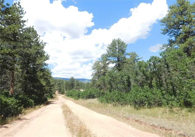 2nd image of 4977 Mohawk Dr, Larkspur, CO 80118 | MLS# 3034305