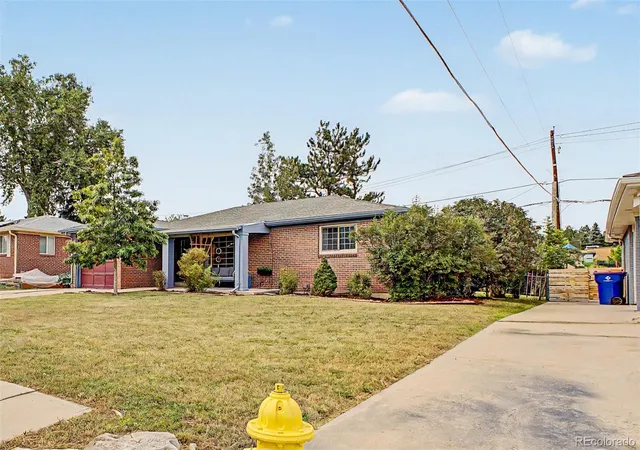 4th image of 945 E 10Th Ave, Broomfield, CO 80020 | MLS# 2099786