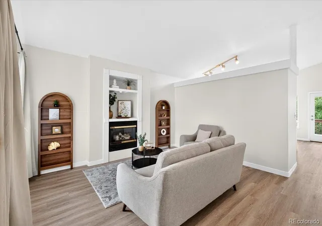 3rd image of 20371 Willowbend Ln, Parker, CO 80138 | MLS# 4818851