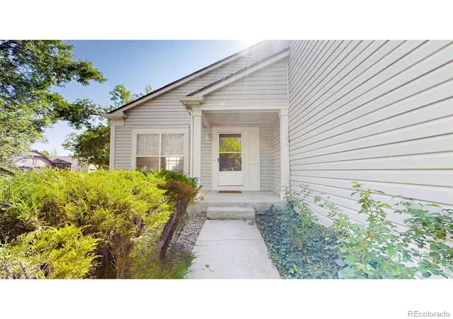 Photo 3 of Single family home for sale at 1808 Wildrose Dr, Longmont, CO 80503 | MLS# IR1065144 | Listing updated on 2026-10-25