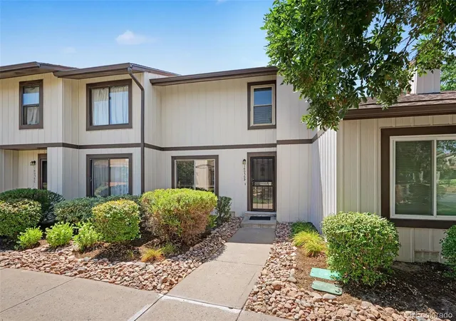 2nd image of 16036 E Ithaca Pl #B, Aurora, CO 80013 | MLS# 1854156