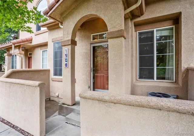 Listing Photo 4 - Condo for sale in building located at 1508 Courtyard Hts, Colorado Springs, CO 80906