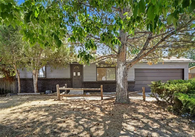 1st image of 3034 S Laredo Cir, Aurora, CO 80013 | MLS# 8969928