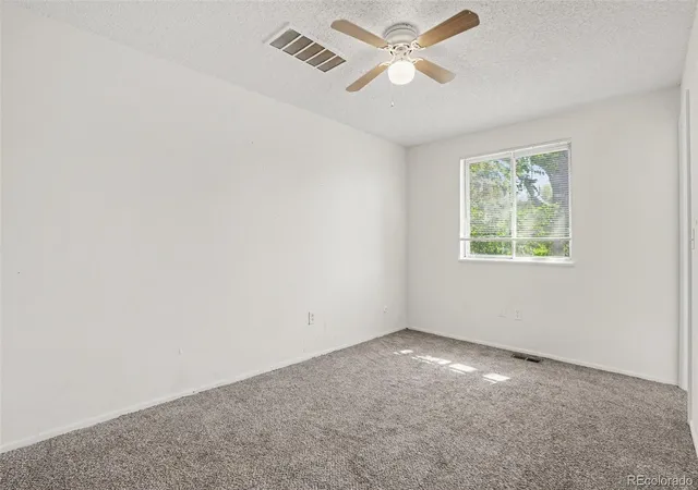 3rd image of 3034 S Laredo Cir, Aurora, CO 80013 | MLS# 8969928