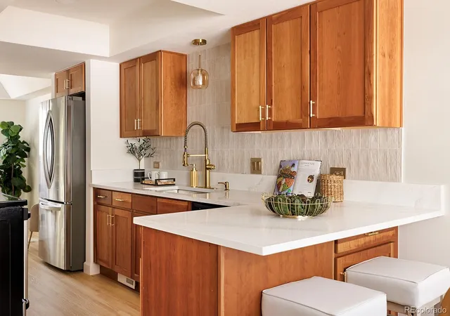 Photo 4 of Townhouse for sale at 8595 E Union Ave, Denver, CO 80237 | MLS# 9997942 | Listing updated on 2026-09-19