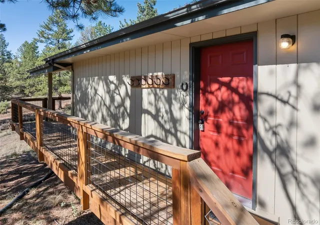 3rd image of 62 White Trl, Lake George, CO 80827 | MLS# 5689721
