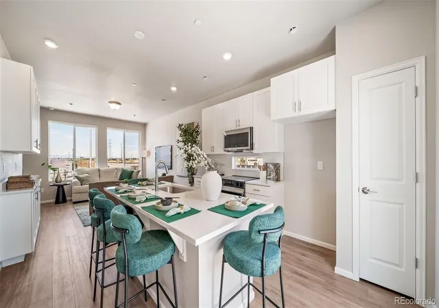 5th image of 10003 Revere Ct, Commerce City, CO 80022 | MLS# 5279651