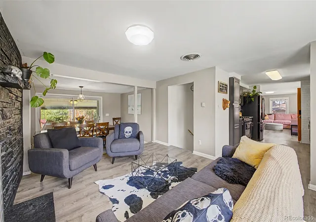 3rd image of 5481 Beach Ct, Denver, CO 80221 | MLS# 6841554