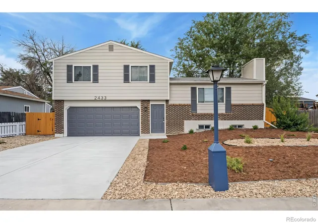1st image of 2433 Sunset Dr, Longmont, CO 80501 | MLS# IR1065192