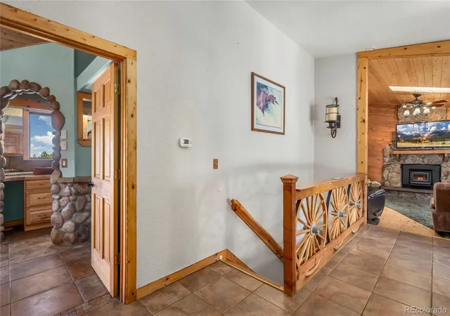 5th image of 9201 Four Wheel Dr, Loveland, CO 80537 | MLS# 3075584