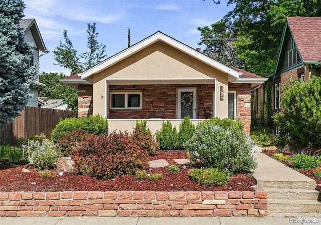 2nd image of 1028 Jackson St, Denver, CO 80206 | MLS# 4244355