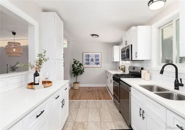 Photo 2 of Single family home for sale at 435 S Xanadu St, Aurora, CO 80012 | MLS# 4382705 | Listing updated on 2026-09-19