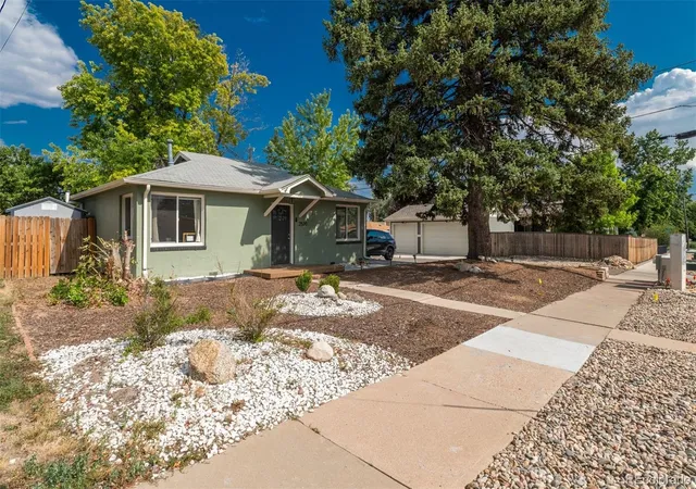 2nd image of 2530 Meade St, Denver, CO 80211 | MLS# 4561243