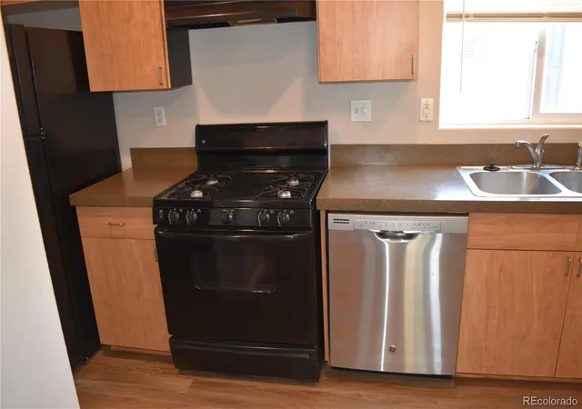 Photo 4 of Sale Pending at 4595 Tilbury Ct, Longmont, CO 80504 | MLS# 2142082 | Listing updated on 2026-08-15