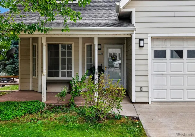 Photo 1 of Single family home for sale at 853 Antler Point Ln, Silt, CO 81652 | MLS# 3924828 | Listing updated on 2026-08-23