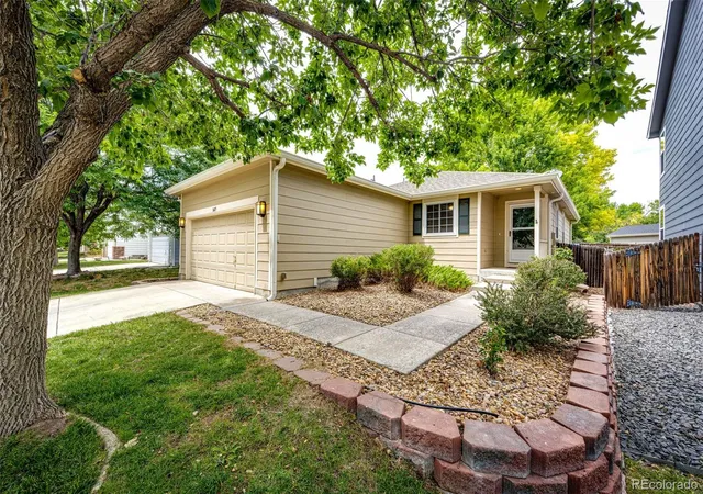1st image of 16475 E Phillips Pl, Englewood, CO 80112 | MLS# 1860742